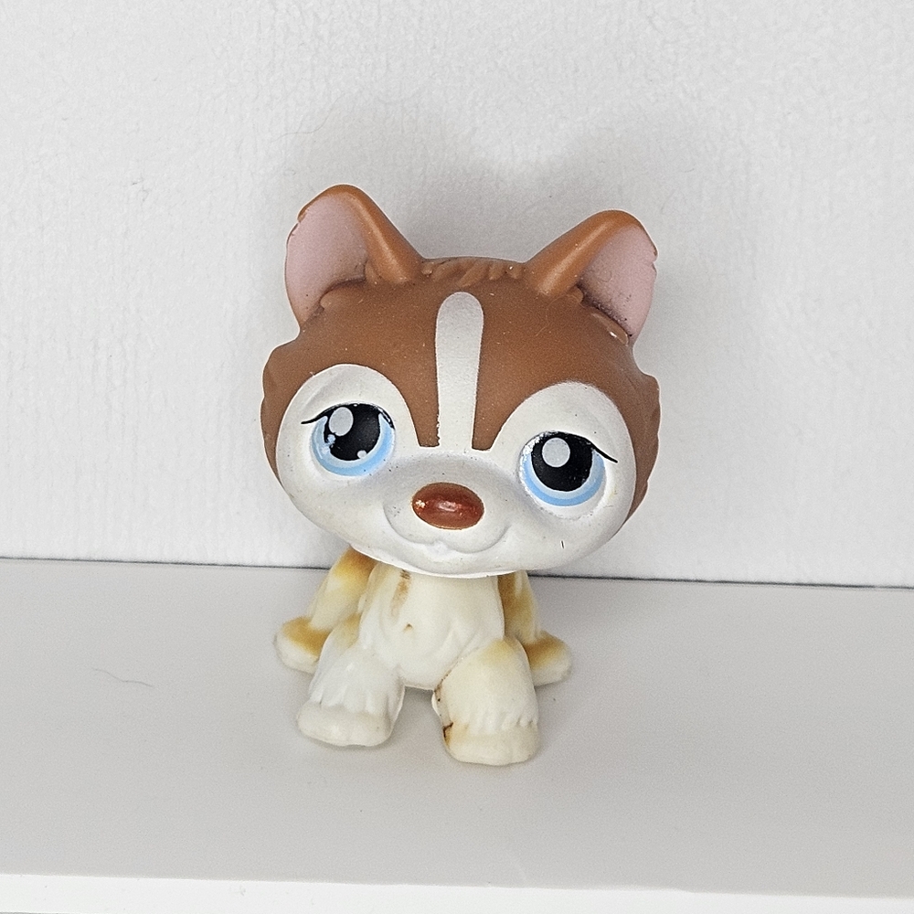 Littlest Pet Shop #341 Husky Puppy Dog Standing White Caramel Blue Dot Eyes